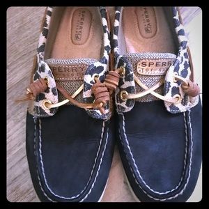 Leopard Sperry boat shoes size 8.5